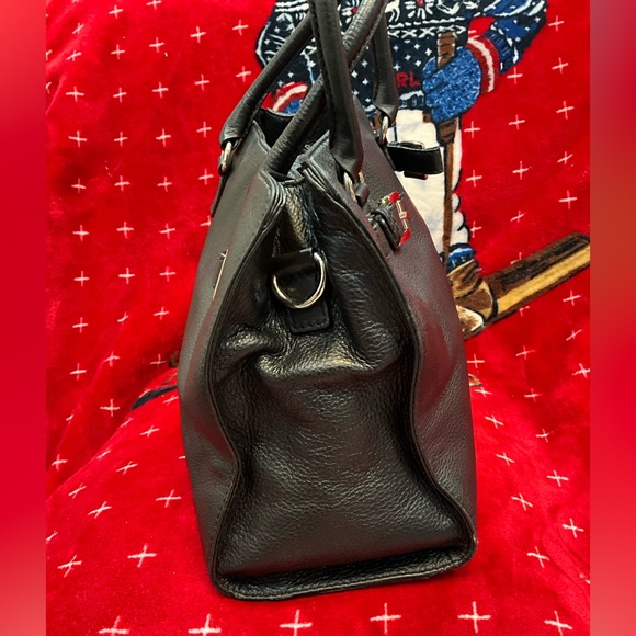 good condition Michael Kors Hamilton Satchel Black Pebbled Leeather - Picture 3 of 16